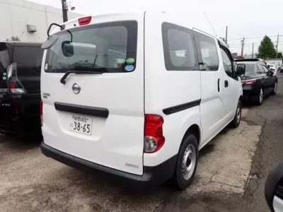 Nissan NV200