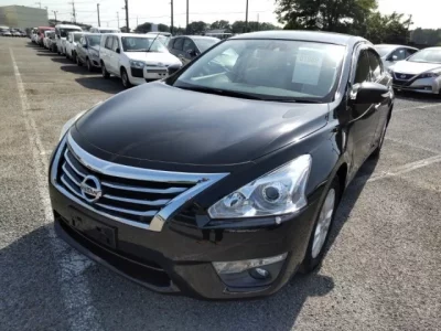Nissan TEANA