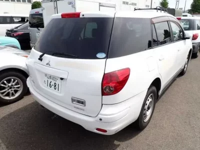 Mitsubishi LANCER VAN