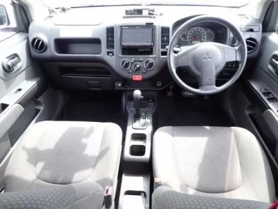 Mitsubishi LANCER VAN