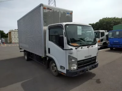 Isuzu ELF