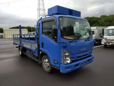 Isuzu ELF