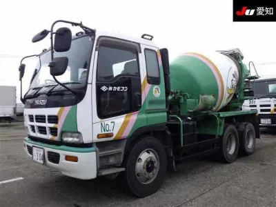 Isuzu GIGA