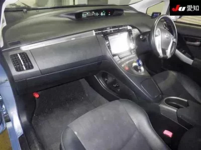 Toyota PRIUS PHV