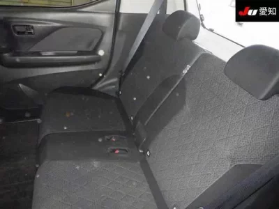 Mitsubishi EK X