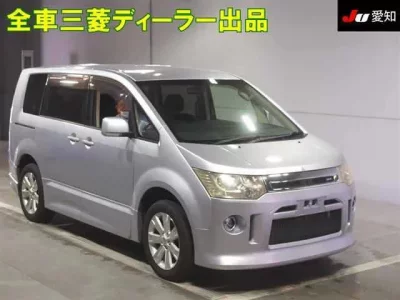Mitsubishi DELICA D5