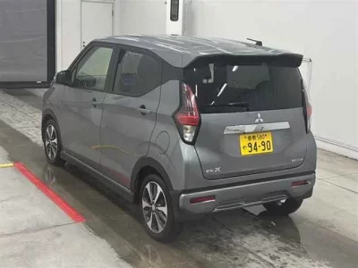 Mitsubishi EK X