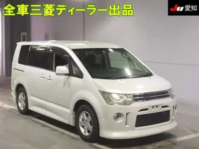 Mitsubishi DELICA D5