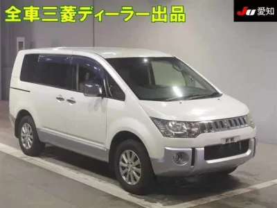 Mitsubishi DELICA D5