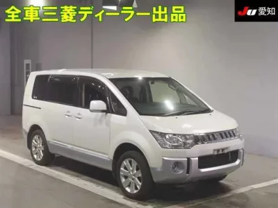 Mitsubishi DELICA D5