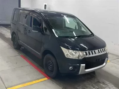 Mitsubishi DELICA D5