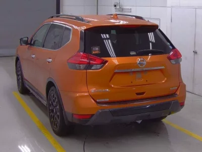 Nissan X-TRAIL