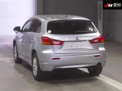 Mitsubishi RVR
