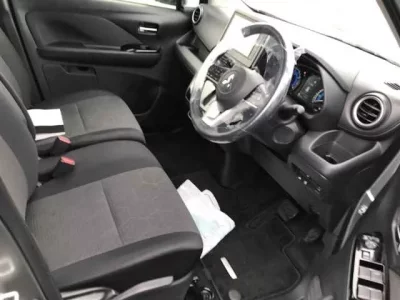 Mitsubishi EK X