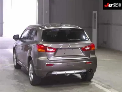Mitsubishi RVR