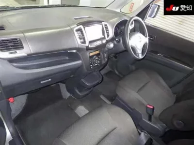 Mitsubishi DELICA D2