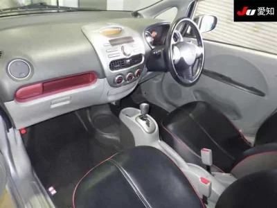 Mitsubishi I