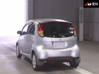Mitsubishi I