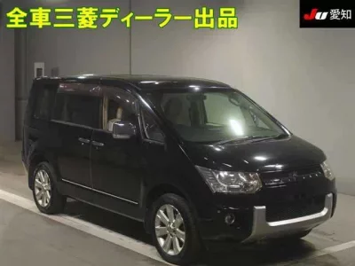 Mitsubishi DELICA D5