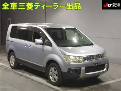 Mitsubishi DELICA D5