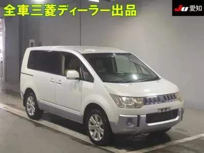 Mitsubishi DELICA D5
