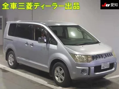 Mitsubishi DELICA D5