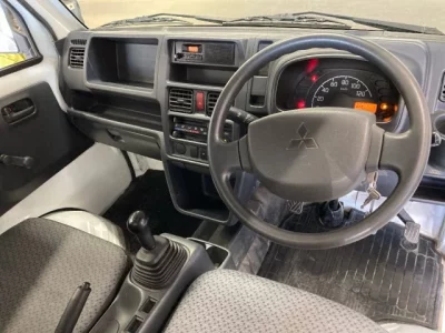 Mitsubishi MINICAB TRUCK