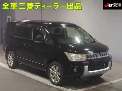 Mitsubishi DELICA D5