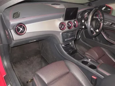 Mercedes-Benz CLA CLASS