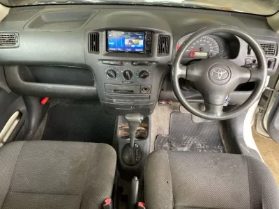 Toyota SUCCEED