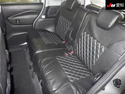 Mitsubishi DELICA D2