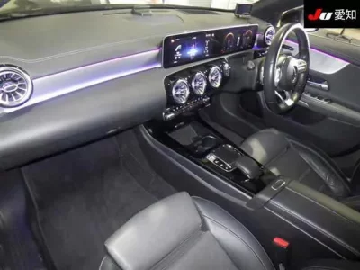 Mercedes-Benz CLA CLASS