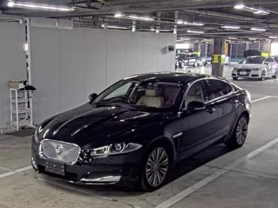 Jaguar XF SERIES