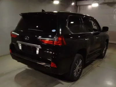 Lexus LX