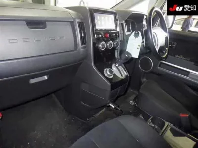 Mitsubishi DELICA D5