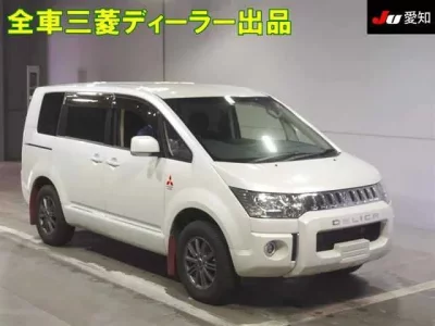 Mitsubishi DELICA D5