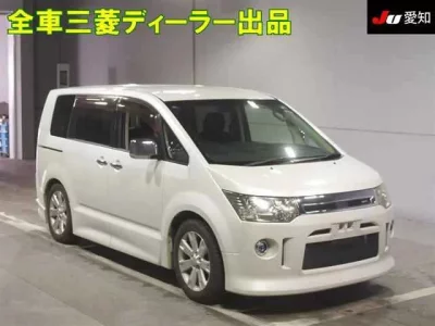 Mitsubishi DELICA D5