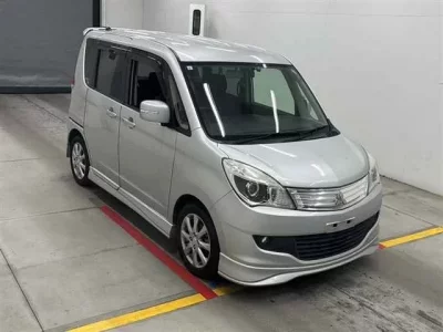 Mitsubishi DELICA D2