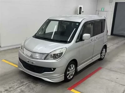 Mitsubishi DELICA D2