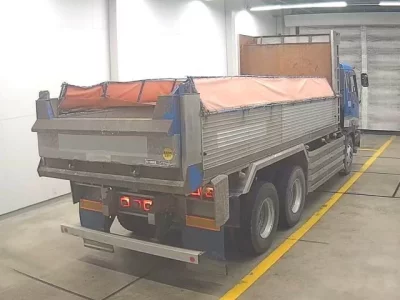 Isuzu TRUCK