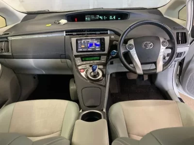 Toyota PRIUS PHV
