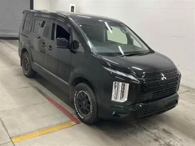 Mitsubishi DELICA D5