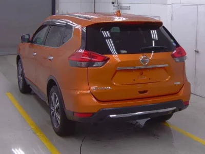 Nissan X-TRAIL