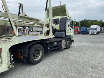 Isuzu TRUCK