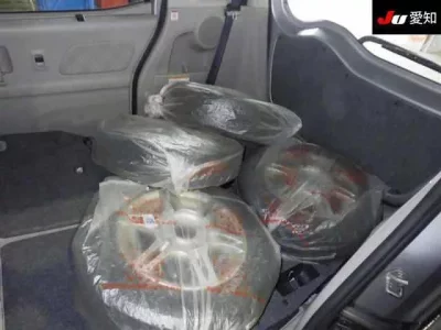 Mitsubishi EK SPACE