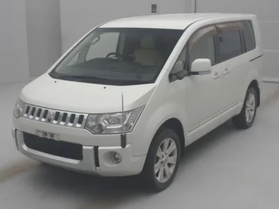 Mitsubishi DELICA D5