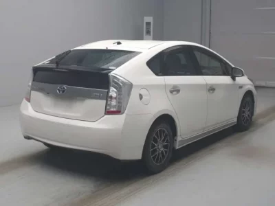 Toyota PRIUS PHV