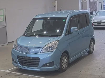Mitsubishi DELICA D2