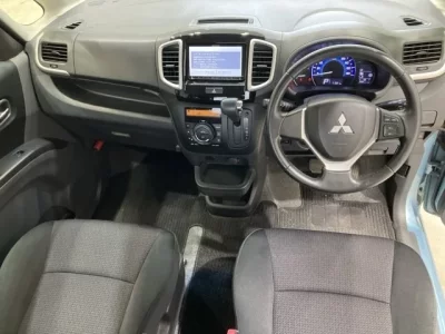 Mitsubishi DELICA D2