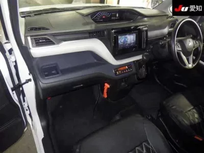 Mitsubishi DELICA D2